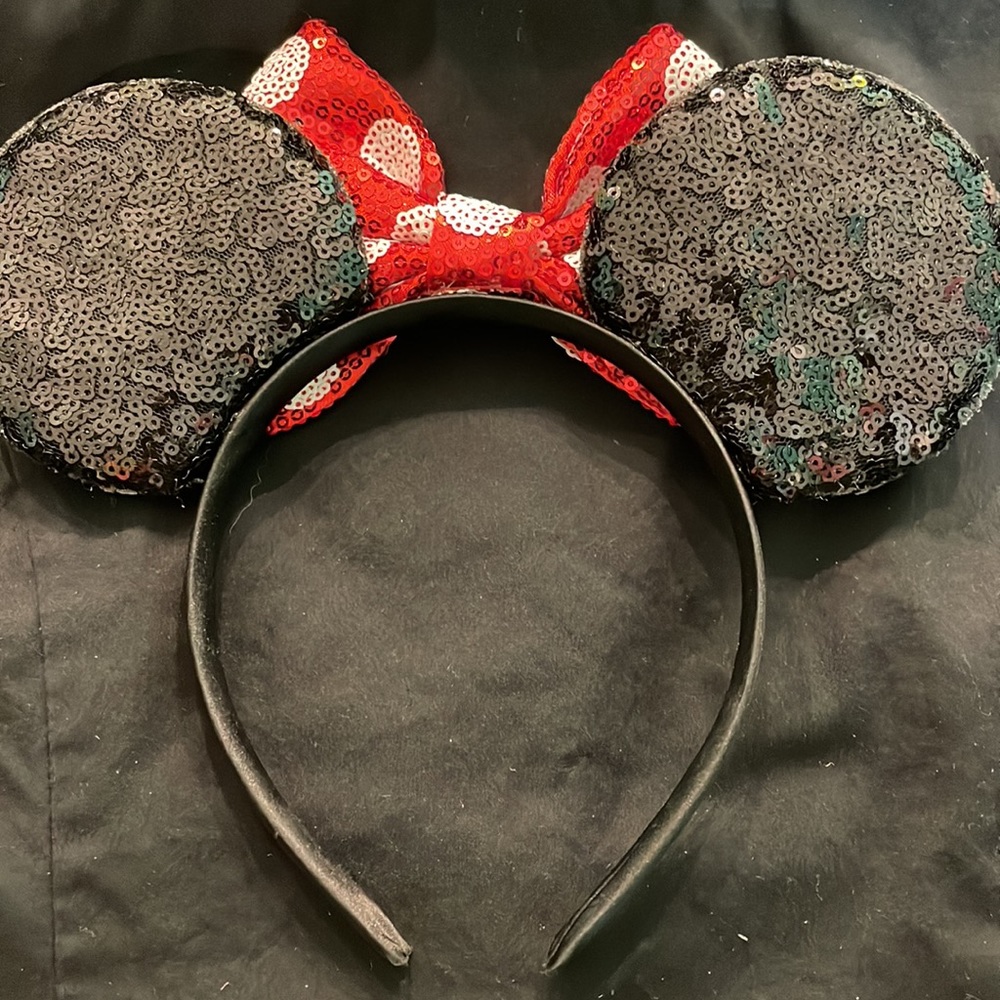 Mickey Mouse Ears - Picture 2 of 3